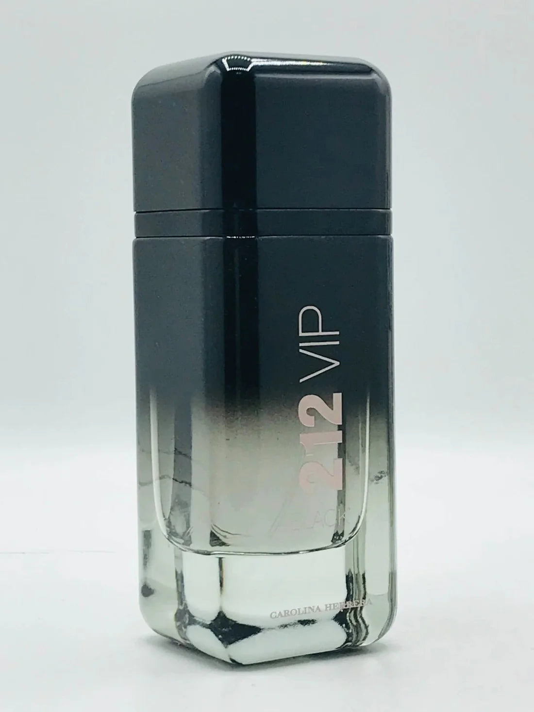 Carolina Herrera 212 VIP Black EDP – Spicy, Seductive Men’s Fragrance